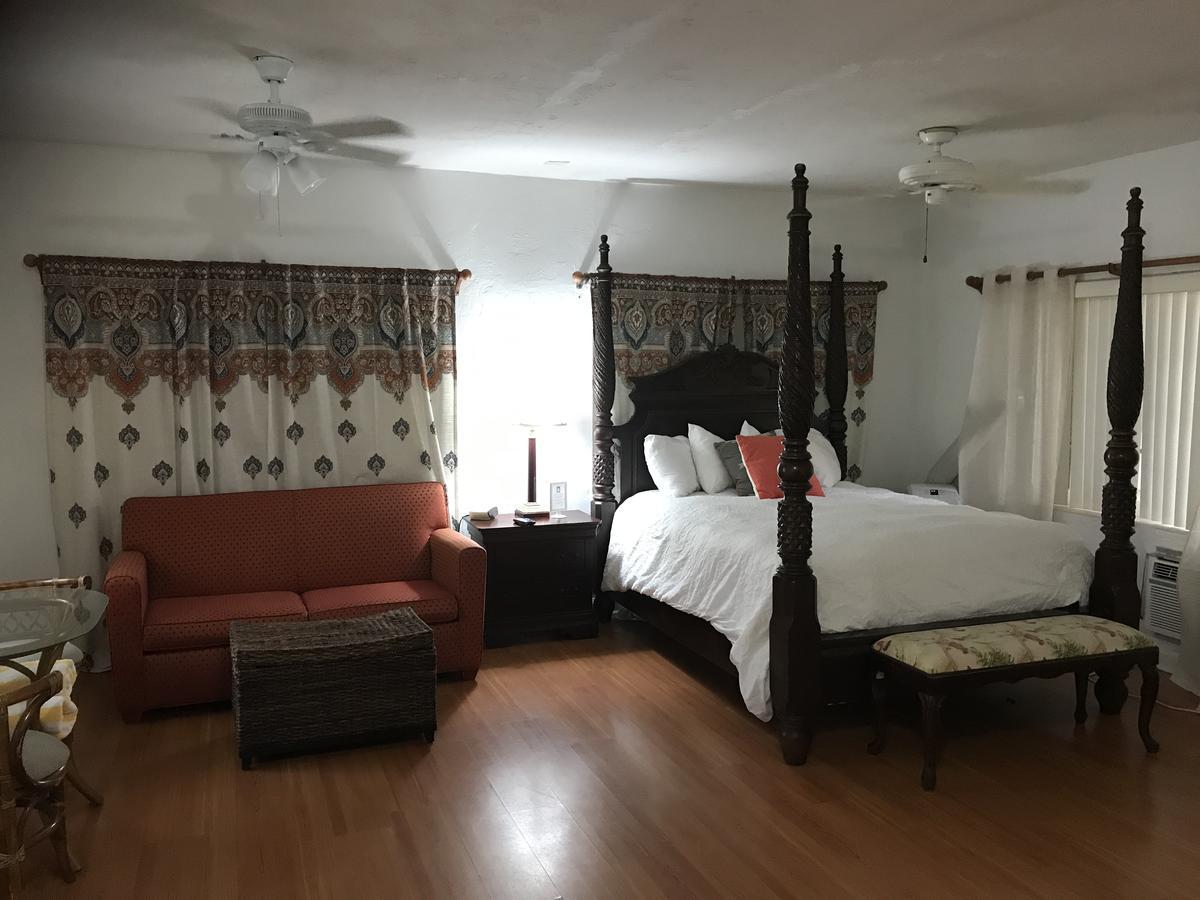 Lauderdale-by-the-Sea Courtyard Villa Hotel מראה חיצוני תמונה